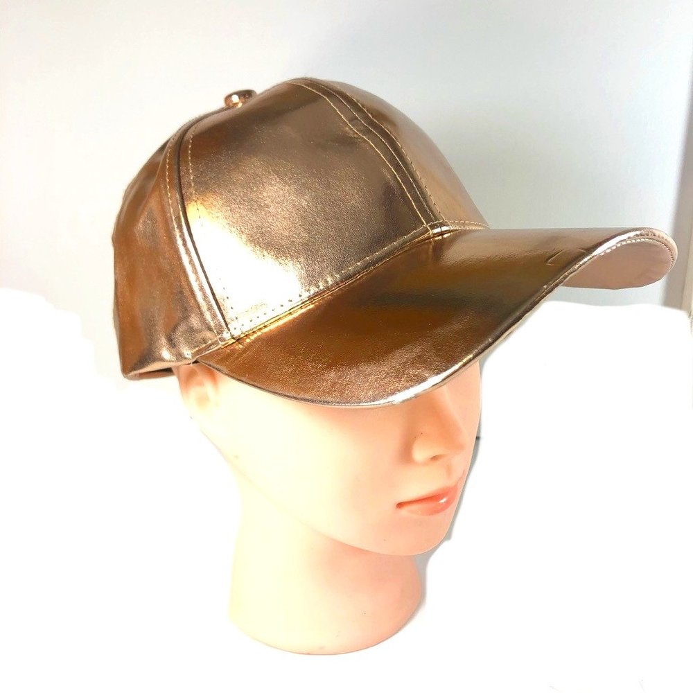 Forever 21 Women basketball hat metallic NWT